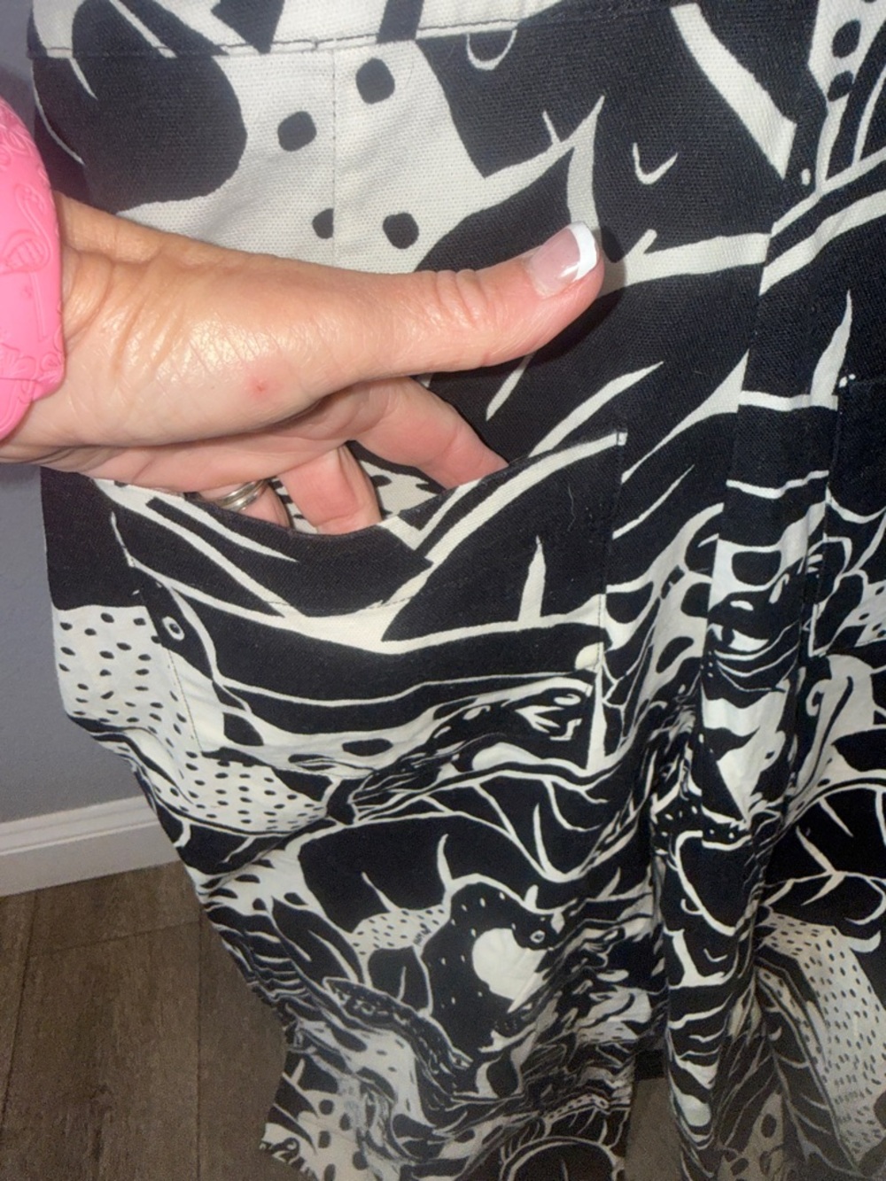Farm Rio Anthropolgie Black & White Tropical Print Wide Leg Overalls - Picture 12 of 16